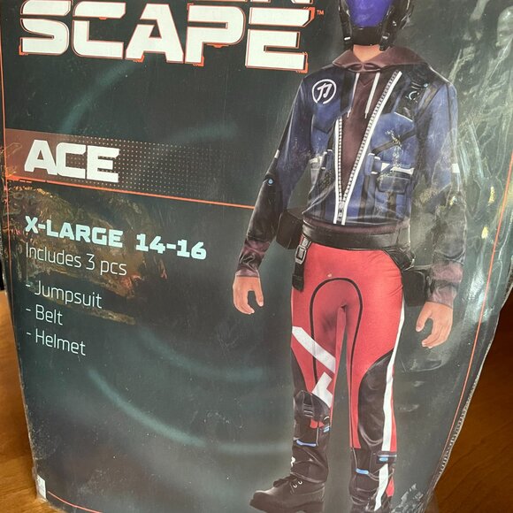 6 for 40$ - Halloween Costumes Hyper Scape Video Game Character- Group bulk buy! - Picture 2 of 5